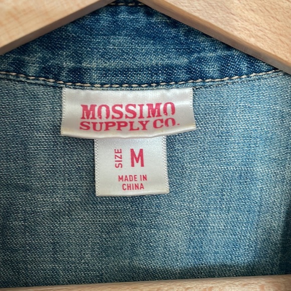 Lightweight Lightly Distressed Denim Button-Up Shirt - Picture 4 of 4